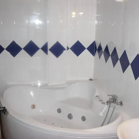 Hotel San Julian 2*